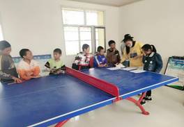 图片包含 室内, 桌子, 乒乓球, 笔记本描述已自动生成